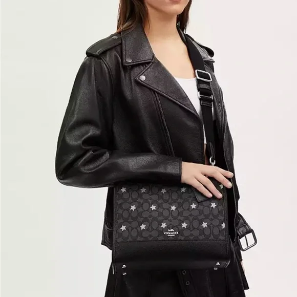 ๐SOLD๐ Coach Dempsey Carryall In Signature Jacquard With Star Embroidery - Picture 5 of 7